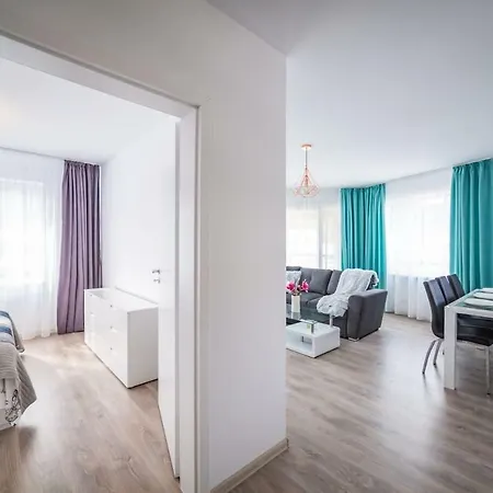 Apartament Sunnyhome Апартаменти Брашов