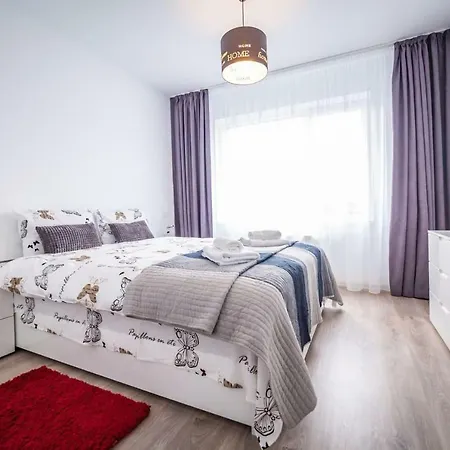 Апартаменти Apartament Sunnyhome Брашов