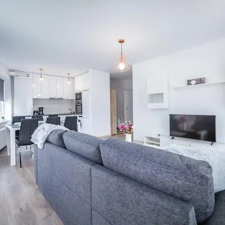 Апартаменти Apartament Sunnyhome